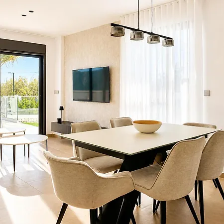 Appartement Albamar Premium En Primera Linea De Playa Con Piscina Privada By Family Homes *