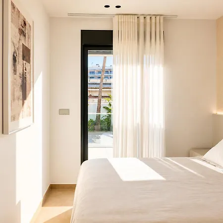 Albamar Premium En Primera Linea De Playa Con Piscina Privada By Family Homes *